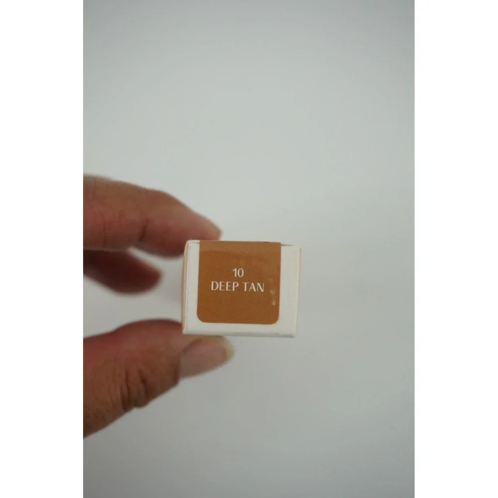 GloWish Huda Beauty Bright Light Sheer Concealer 10 Deep Tan 10.5ml NEW